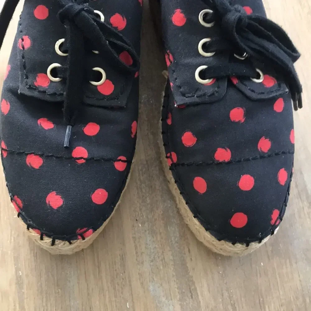 Alice + Olivia size 40